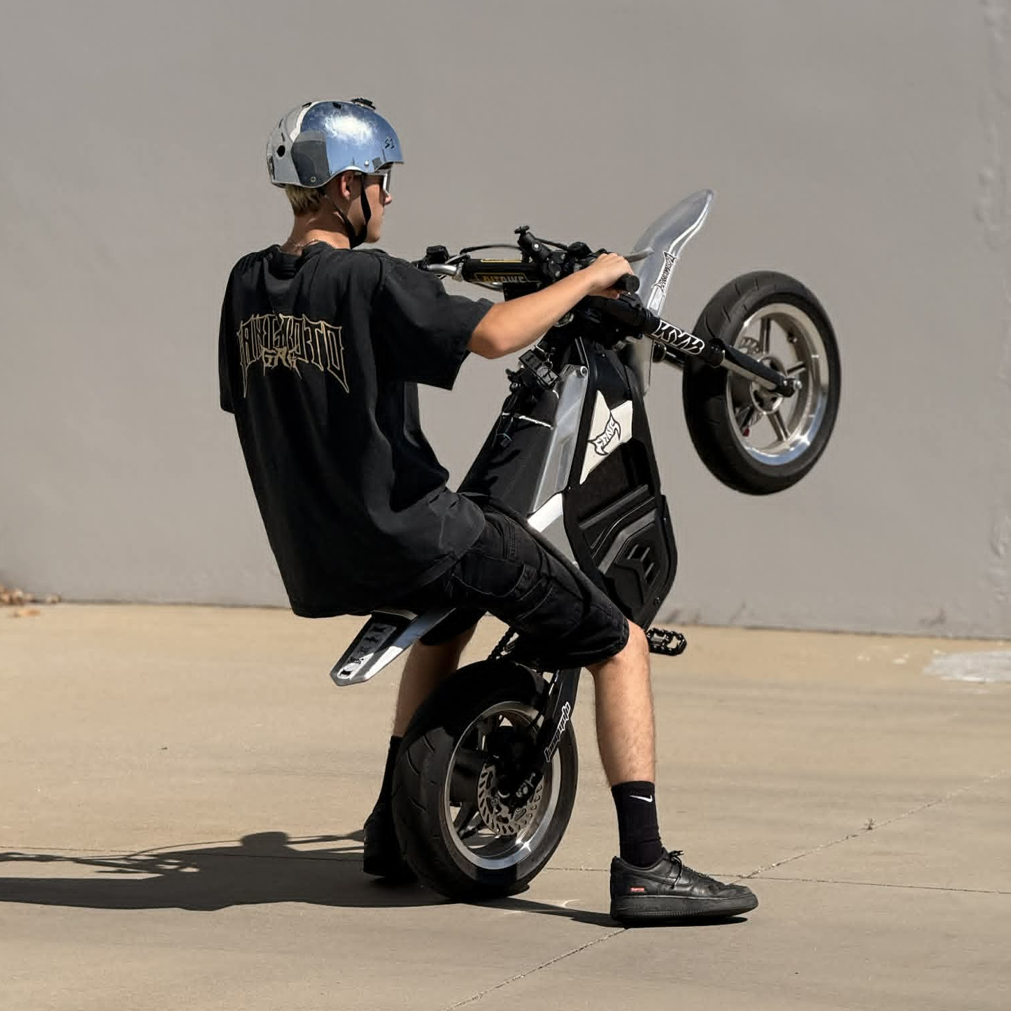 Black and Cream - Boxy Heavyweight Shirt by FANGMOTO™