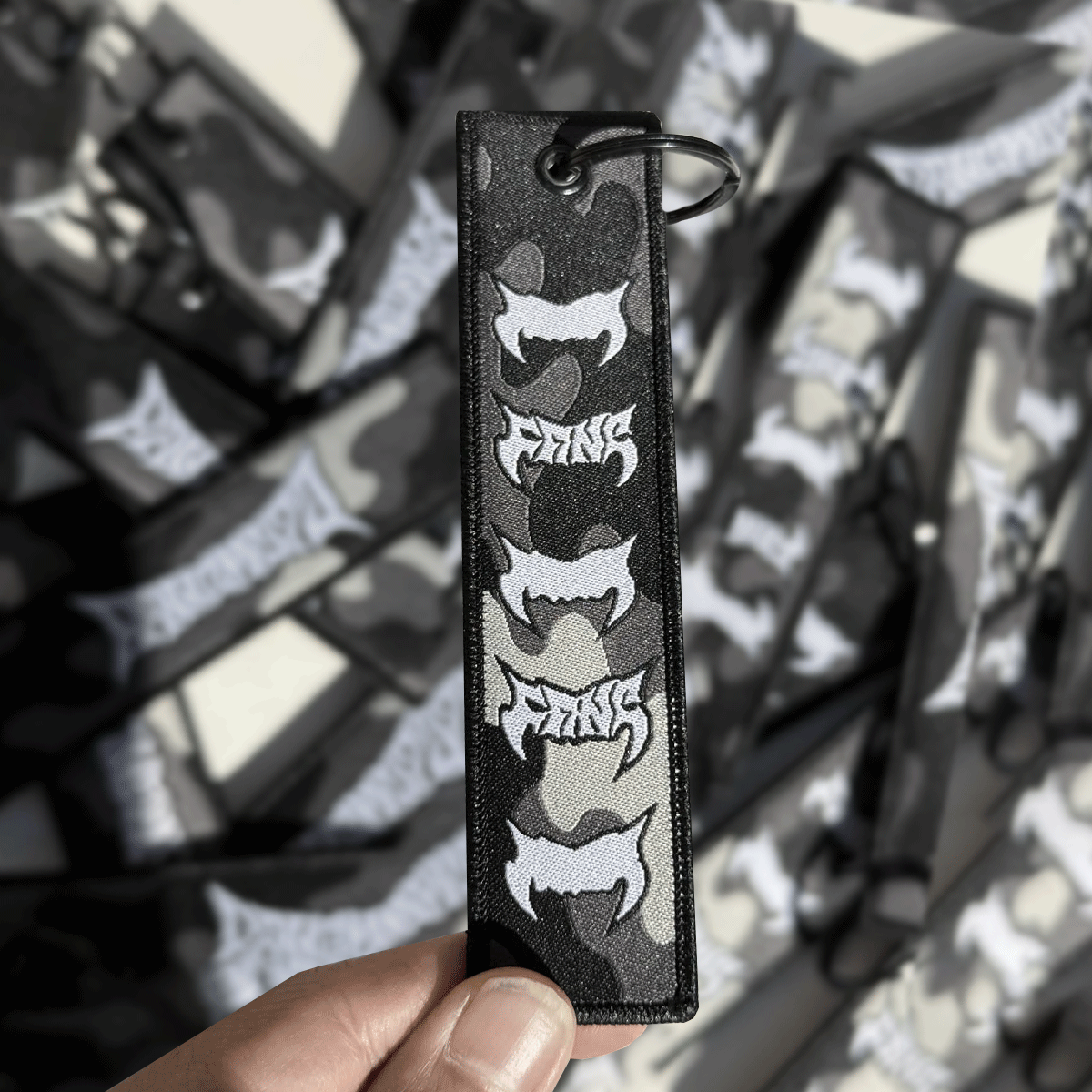 Fangmoto Keytag (Grey Camo)
