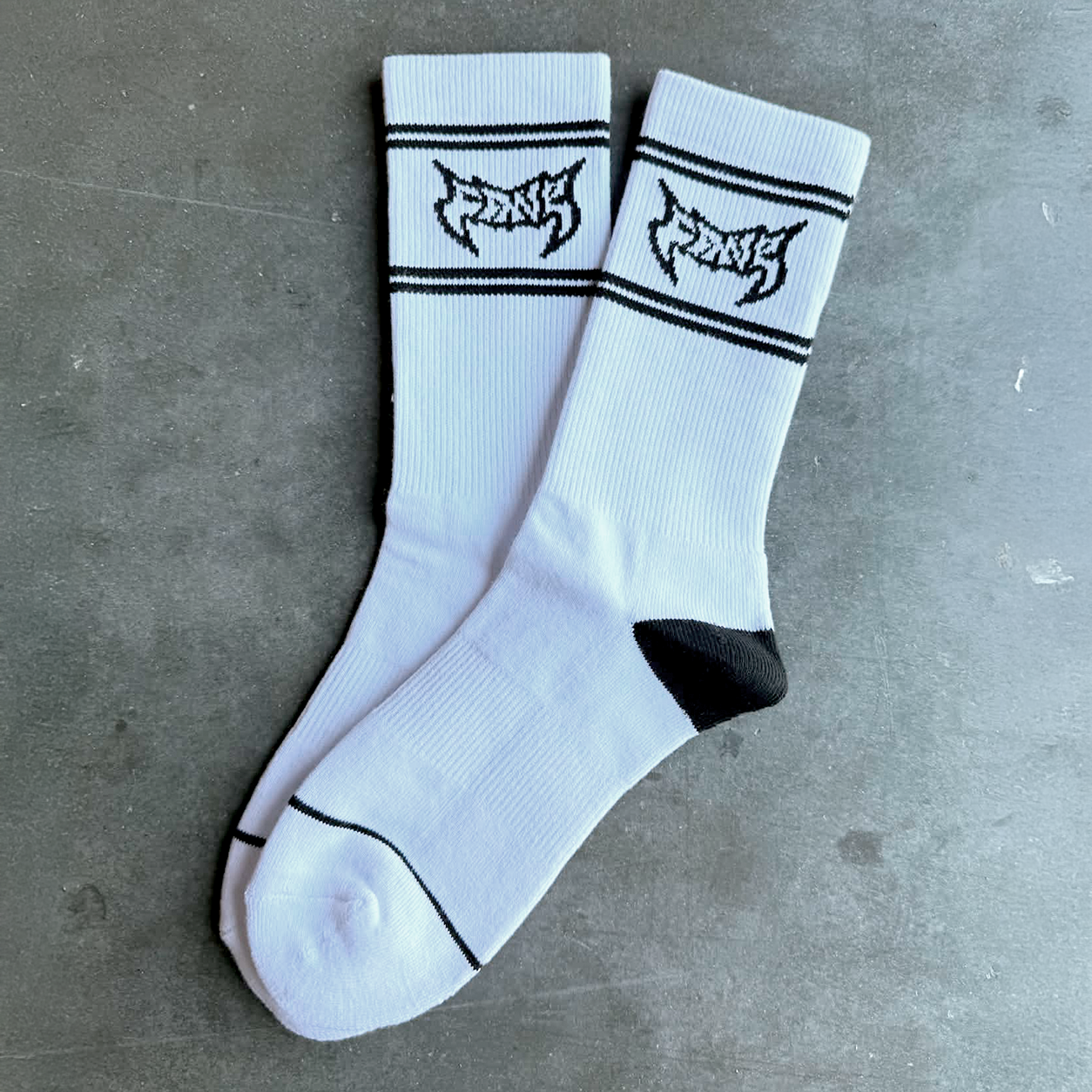 Fangmoto Crew Socks